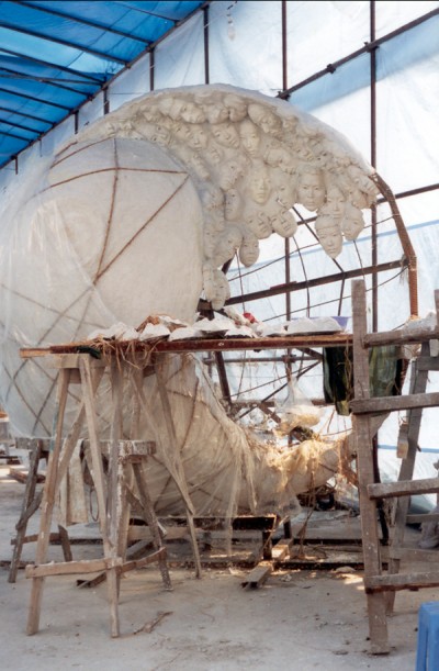 East Meets West - a monumental sculpture in progress