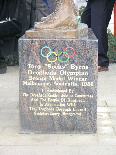 The inscription on the sculpture stone base