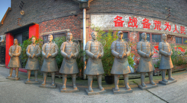 This shot was created by our friend David McBride who is a keen photographer and teaches animation at the Sichuan Fine Arts Institute.  We didn't have the time to line the Warriors up in any particular order, but they looked great against one of the walls of the Tank Loft Contemporary Arts Center in Chongqing where our studio is located. David took this in several shots and did his magic... so the walls are now curved rather than straight!